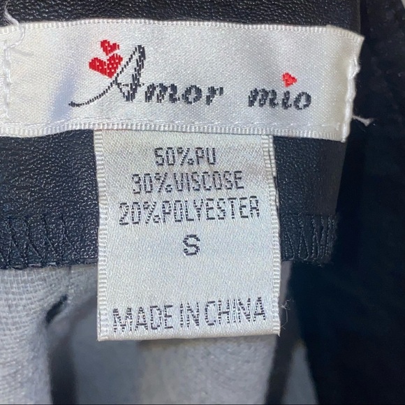 Amor‎ Mio 90’s Inspired Faux Leather Mini Skirt - Picture 6 of 7